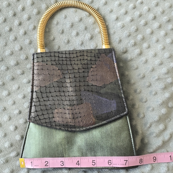 VTG Unbranded Edgy Embossed Snakeskin-Style Handbag - Picture 6 of 7